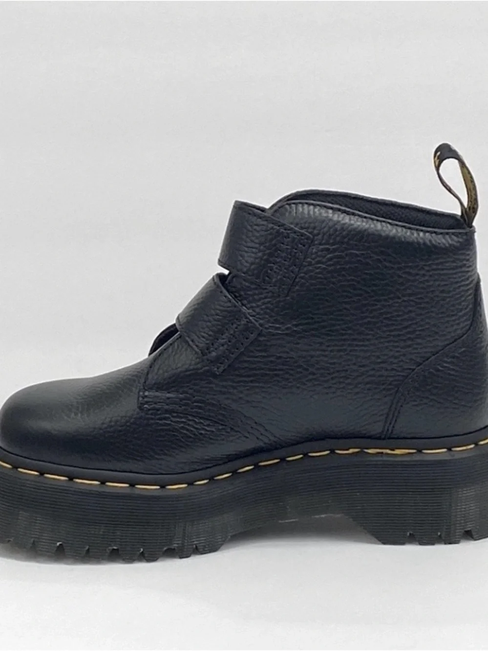 🌹NEW DR MARTENS DEVON HEART LEATHER PLATFORM BOOTS 🌹